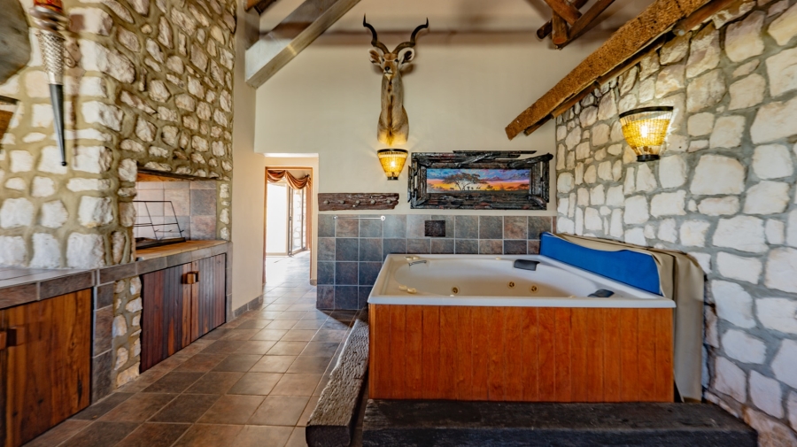 5 Bedroom Property for Sale in Suiderstrand Western Cape